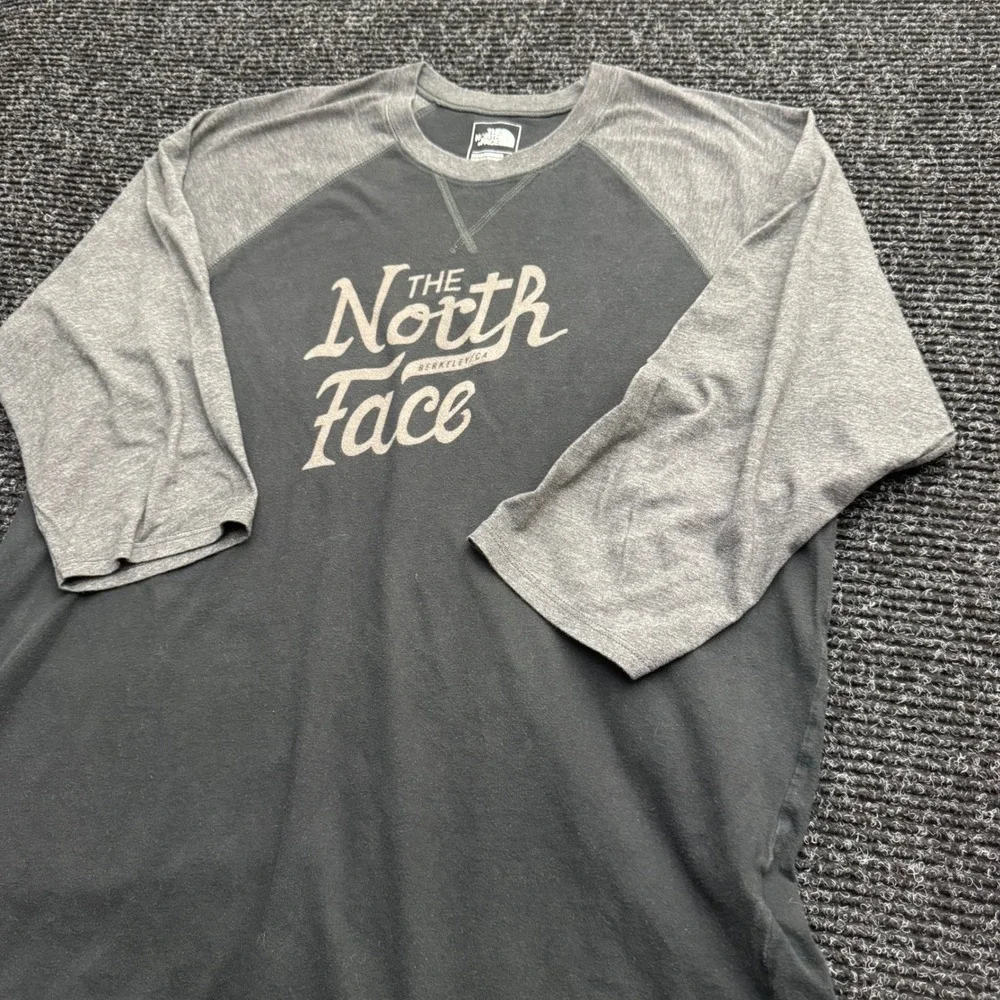 The North Face Mens XL Raglan Baseball Tee 3/4 Sleeve Grey Graphic T-Shirt